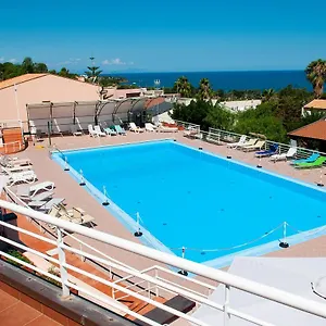 https://sunnyhomecefalu39.sicilyhotelsitaly.net