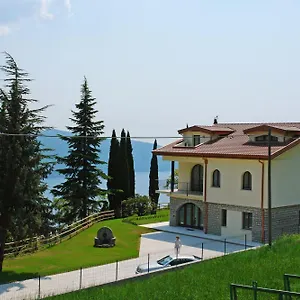 villa-san-valentino-tignale.it-lombardy.com/
