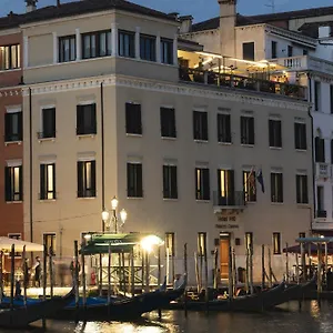 Hotel H10 Palazzo Canova, Venetië