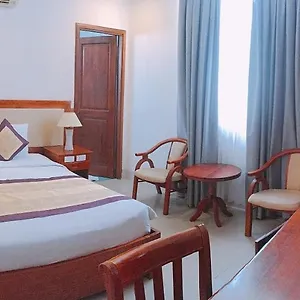 nhat-thanh-hotel.nhatrangbesthotels.com/