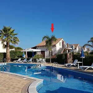 Mansarda Con Vista Piscina Ferienhaus Campofelice Di Roccella